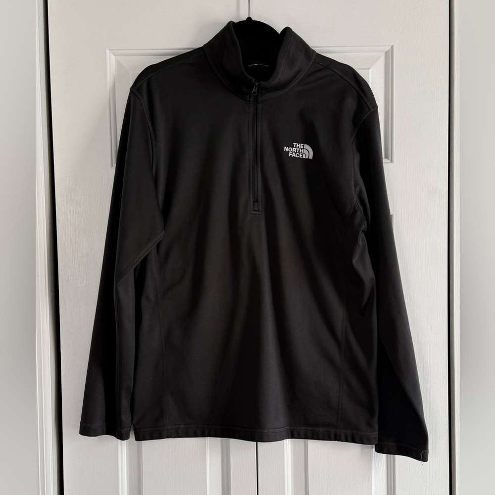The North Face Gray Long Sleeve Pullover